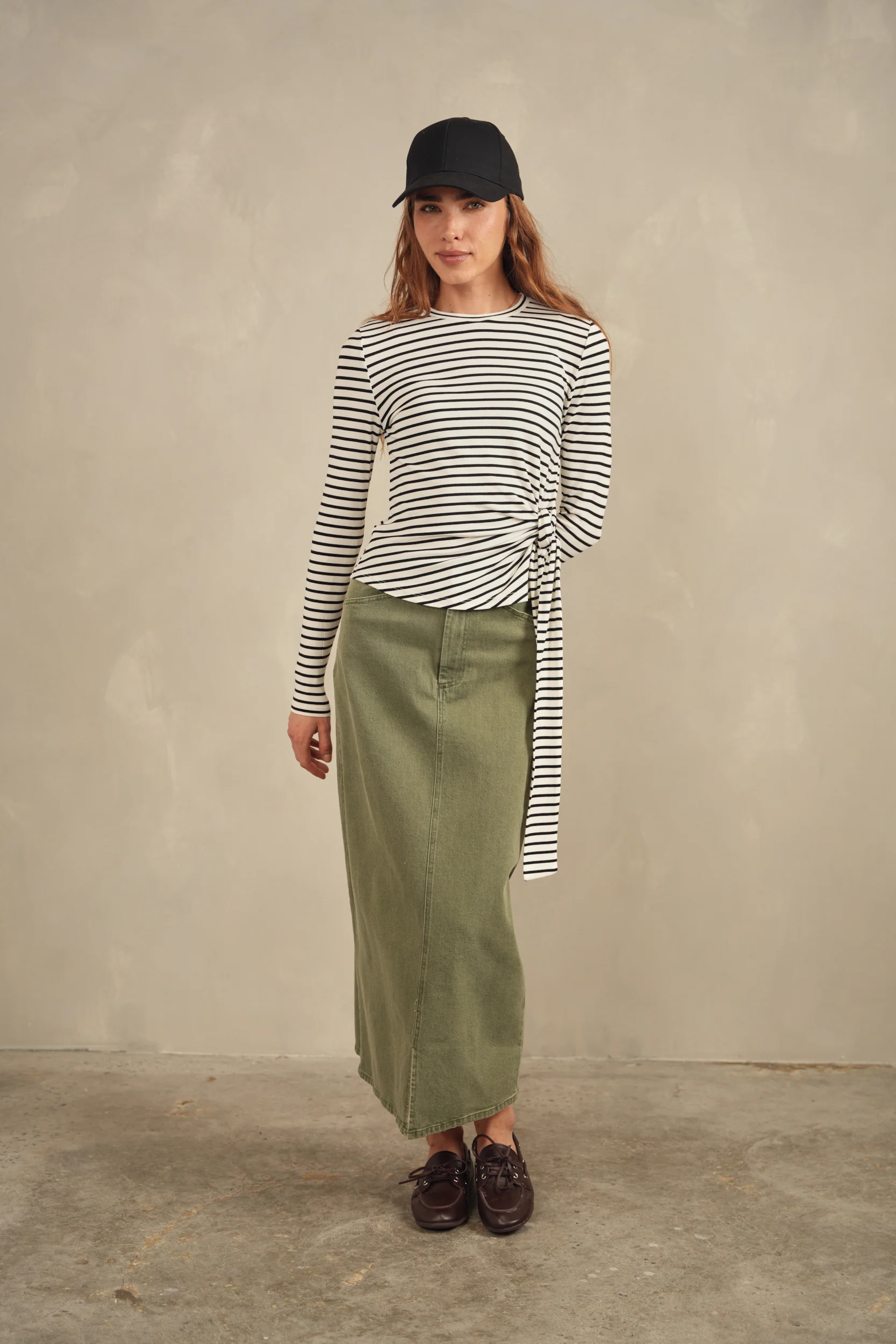Tie T-Shirt - Image 12