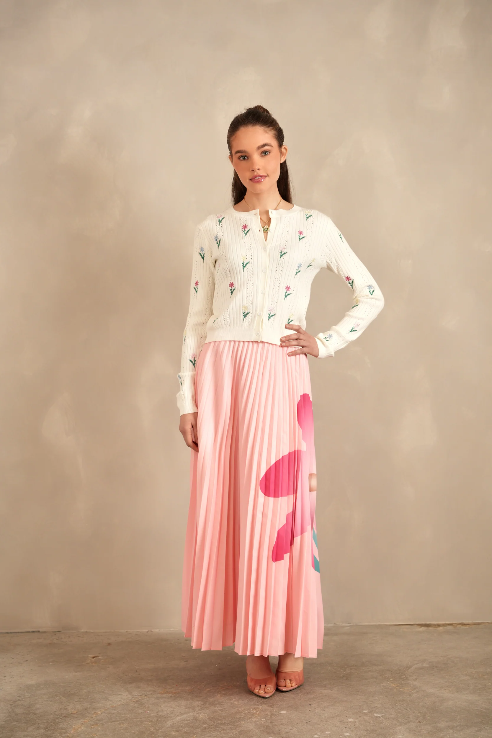 Knitted Embroidery Cardigan - Image 9