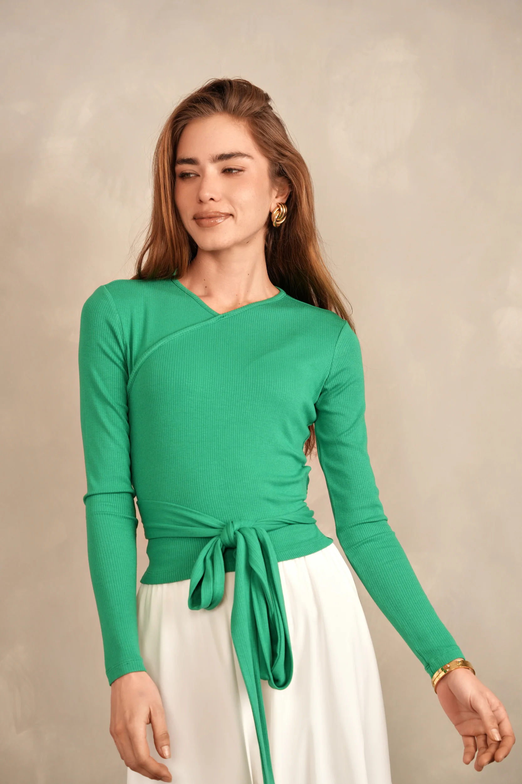 Soft Rib Tie V Tee - Image 6