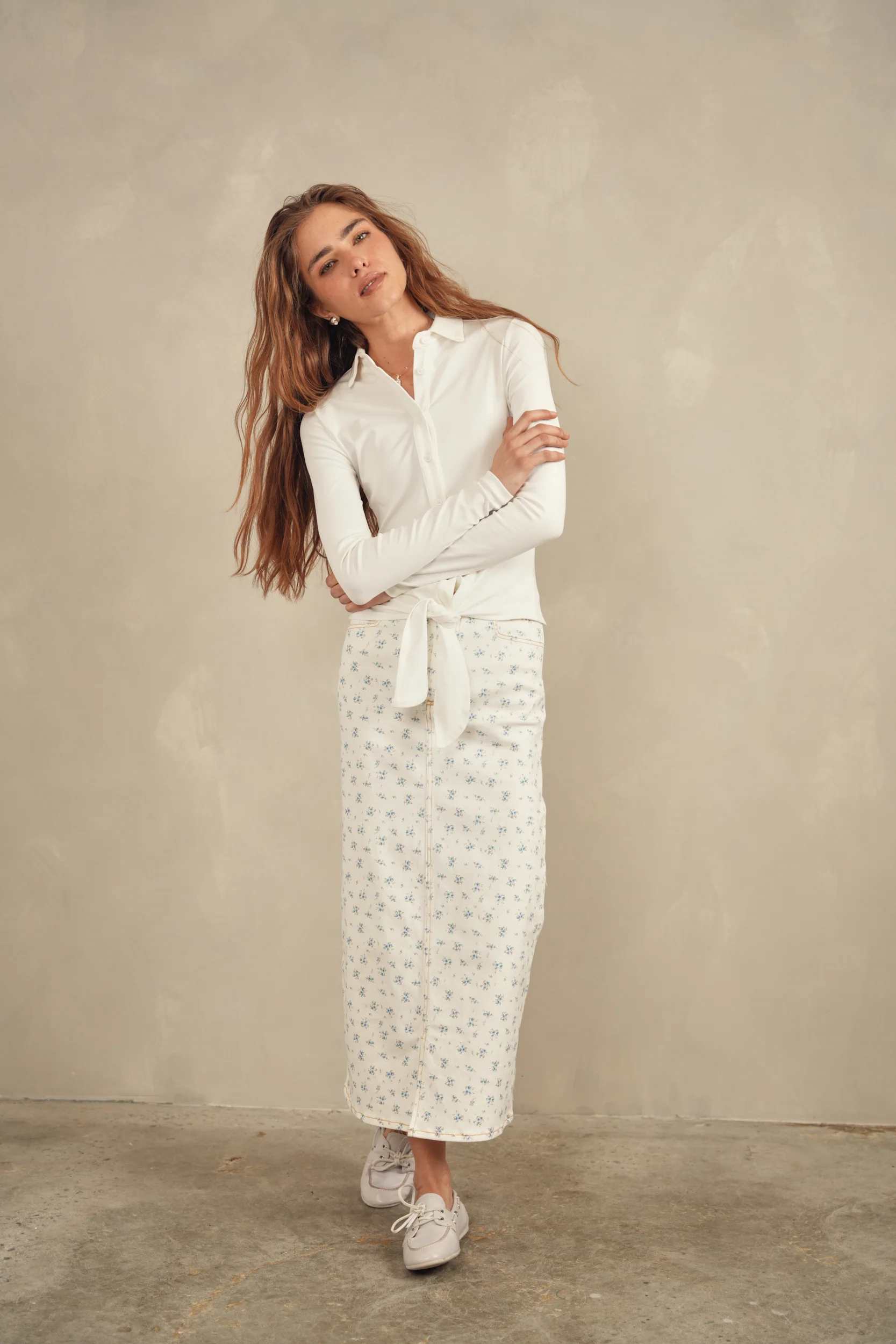 Tie T-Shirt - Image 15
