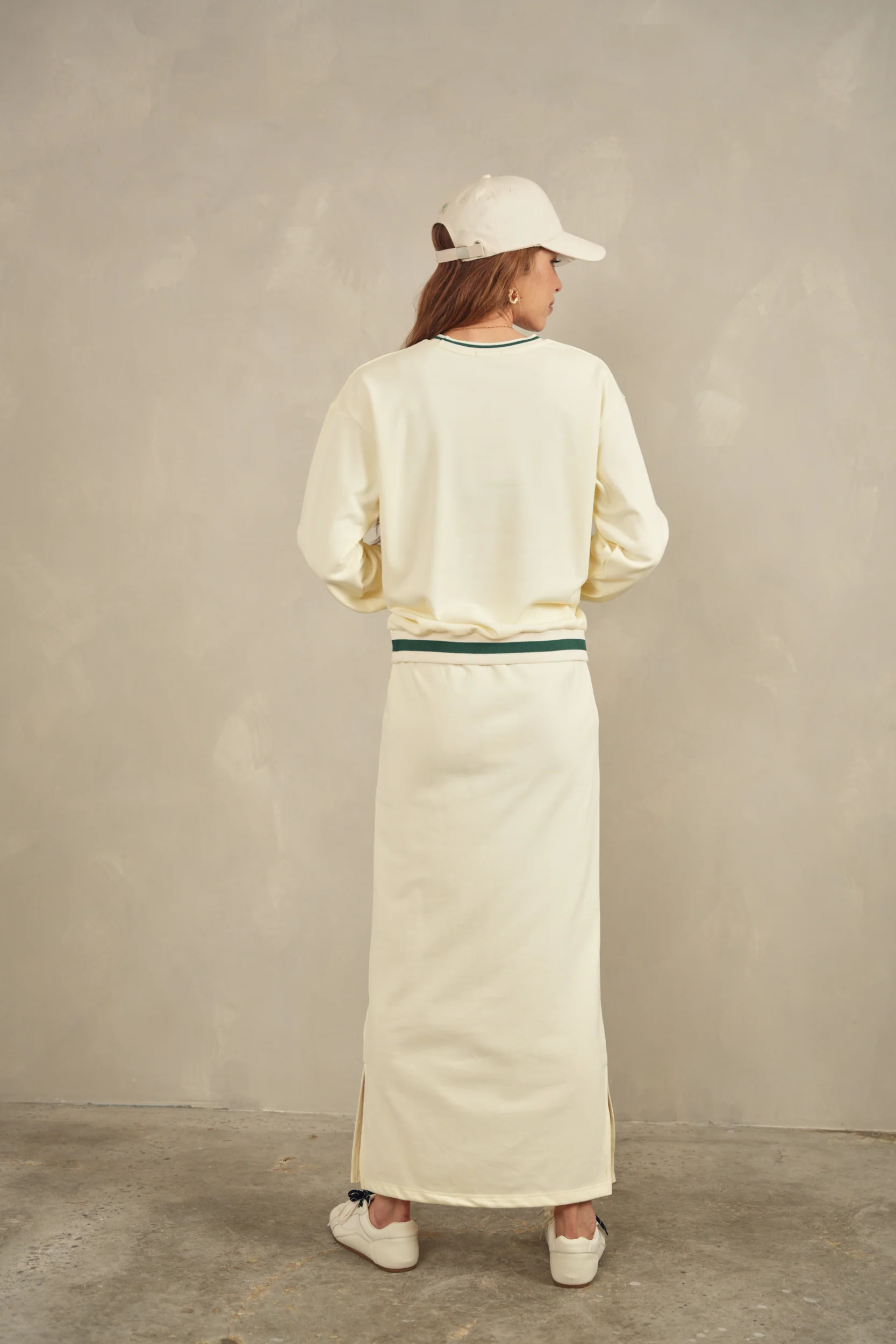 Tennis Sweatshirt - Image 11