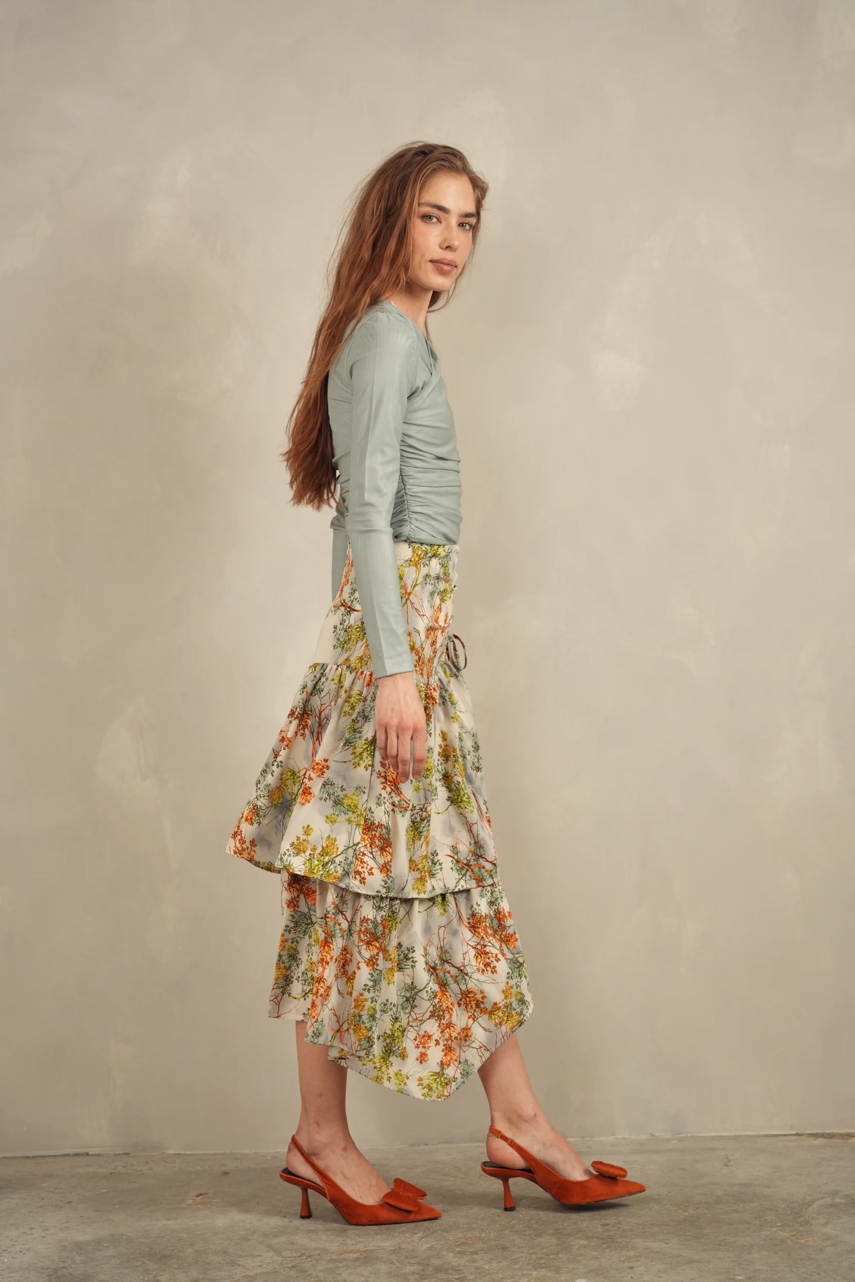 High-Low Ruched Skirt - Image 10