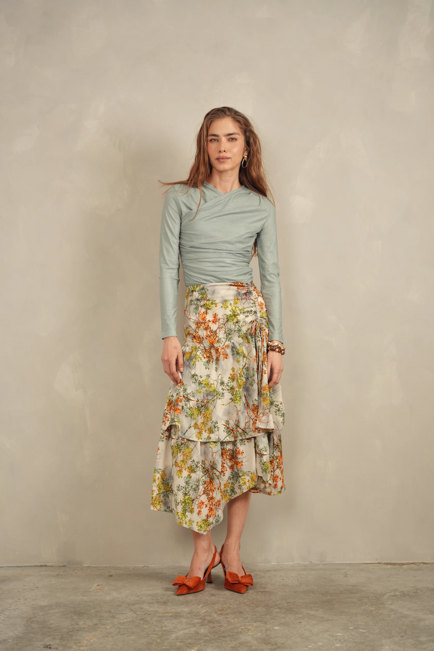 High-Low Ruched Skirt - Image 9