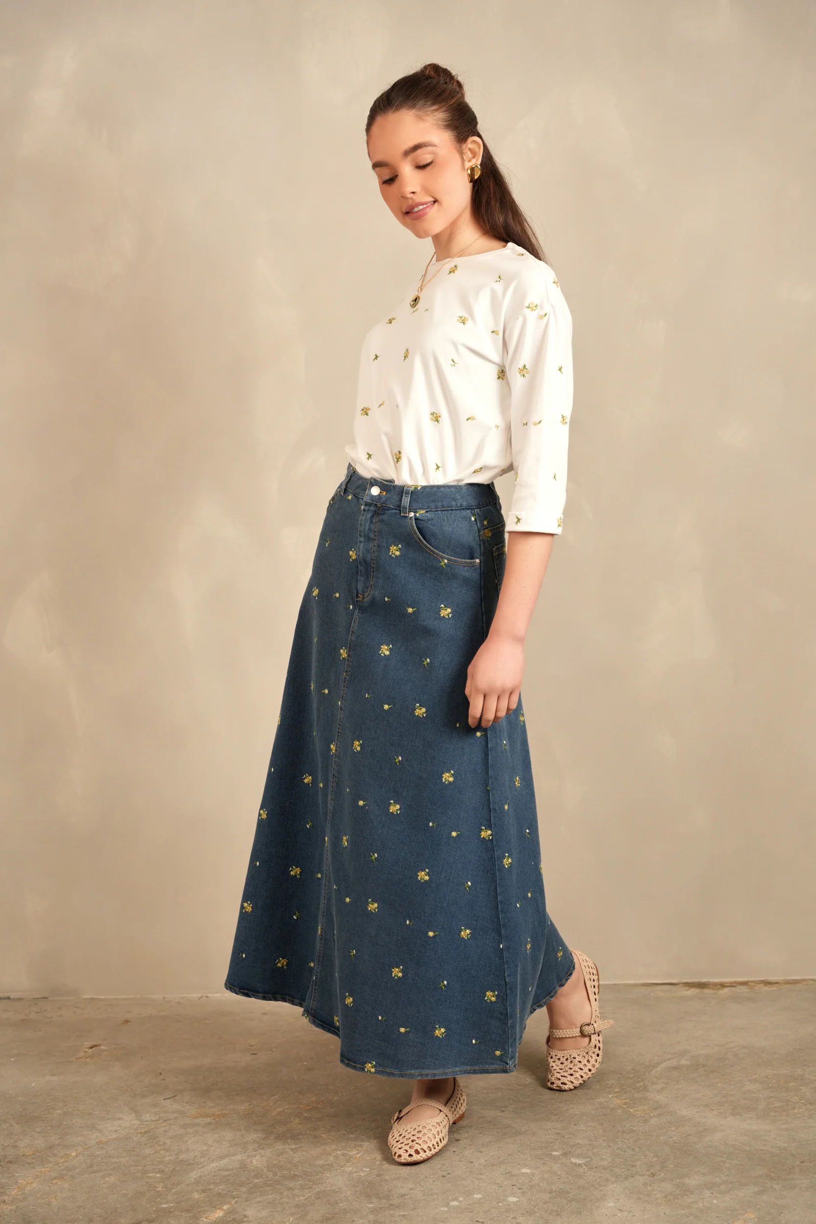 Embroidery Denim Flare Skirt - Image 3