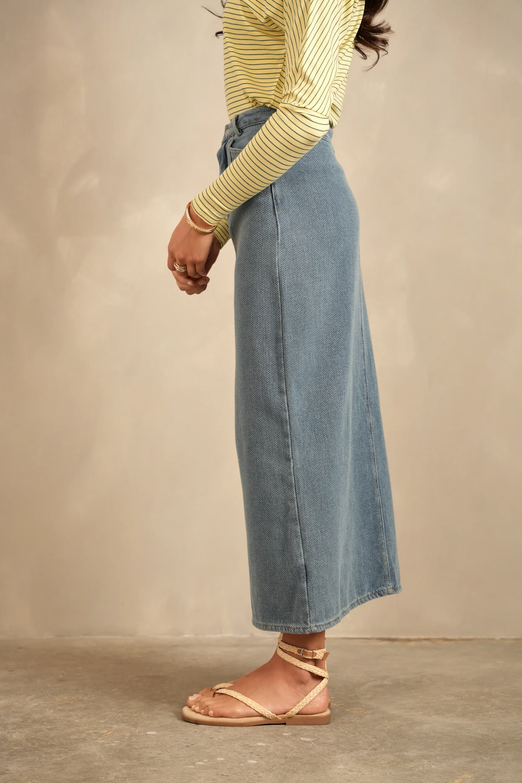 Textured Slit Skirt - Image 16